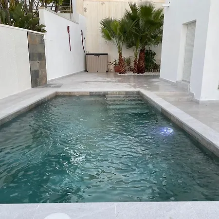 Chalet Lola Gonzalez San José